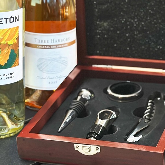 Wine Bottle and Accessory Set
